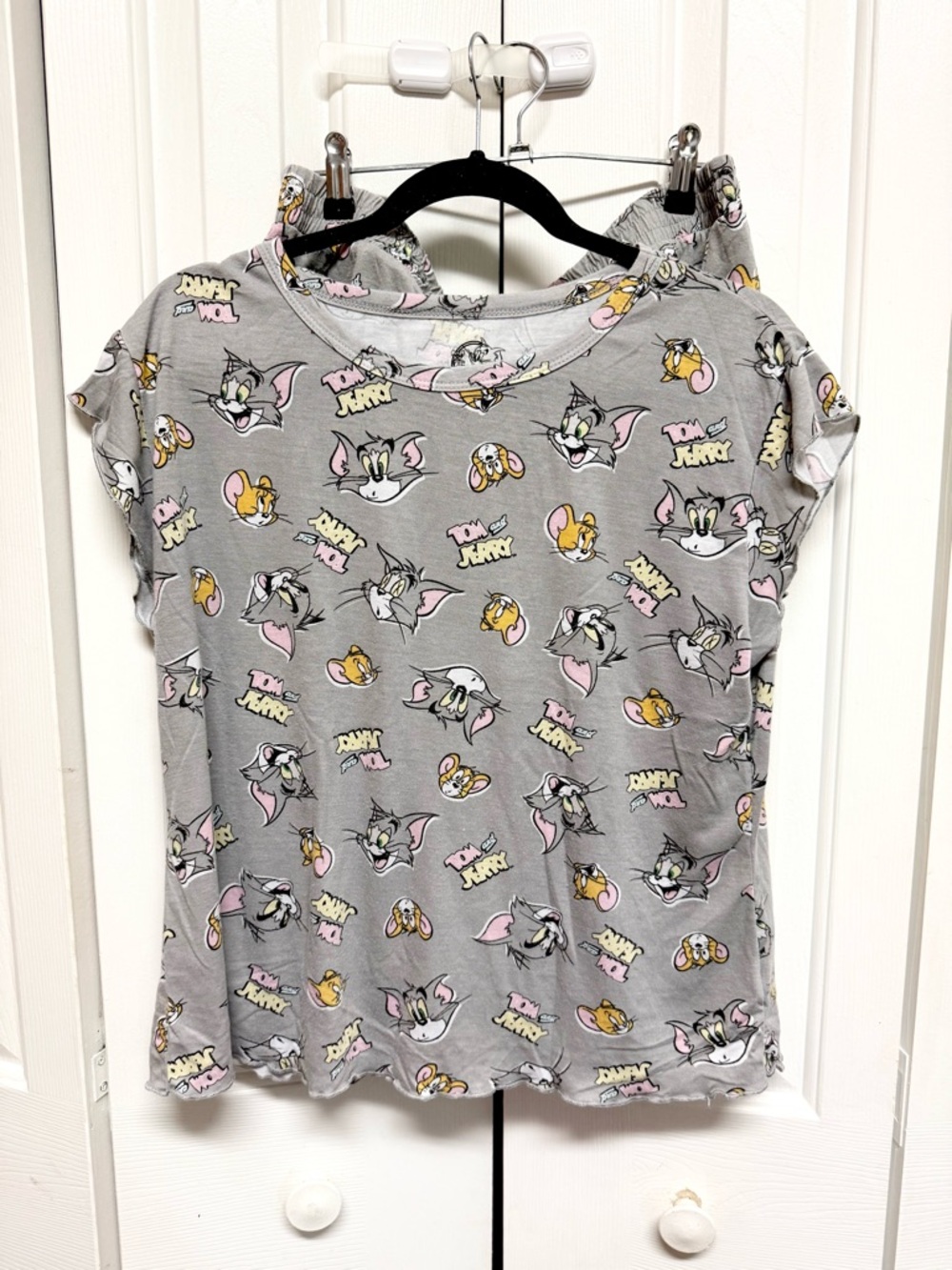 Women’s Gray Tom & Jerry Print Pajama Top